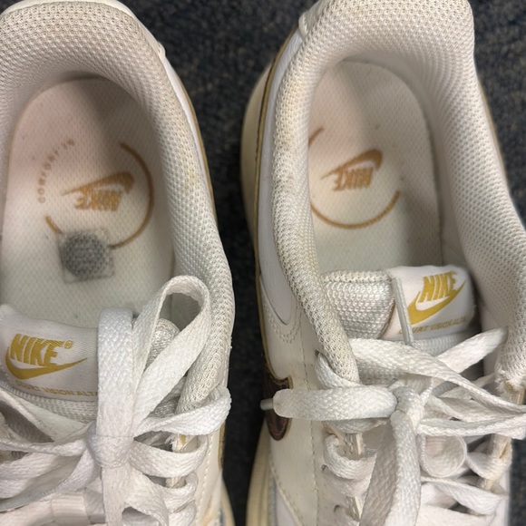 Nike Women’s Air Force White w/ Leopard - Size 9 - Picture 3 of 5